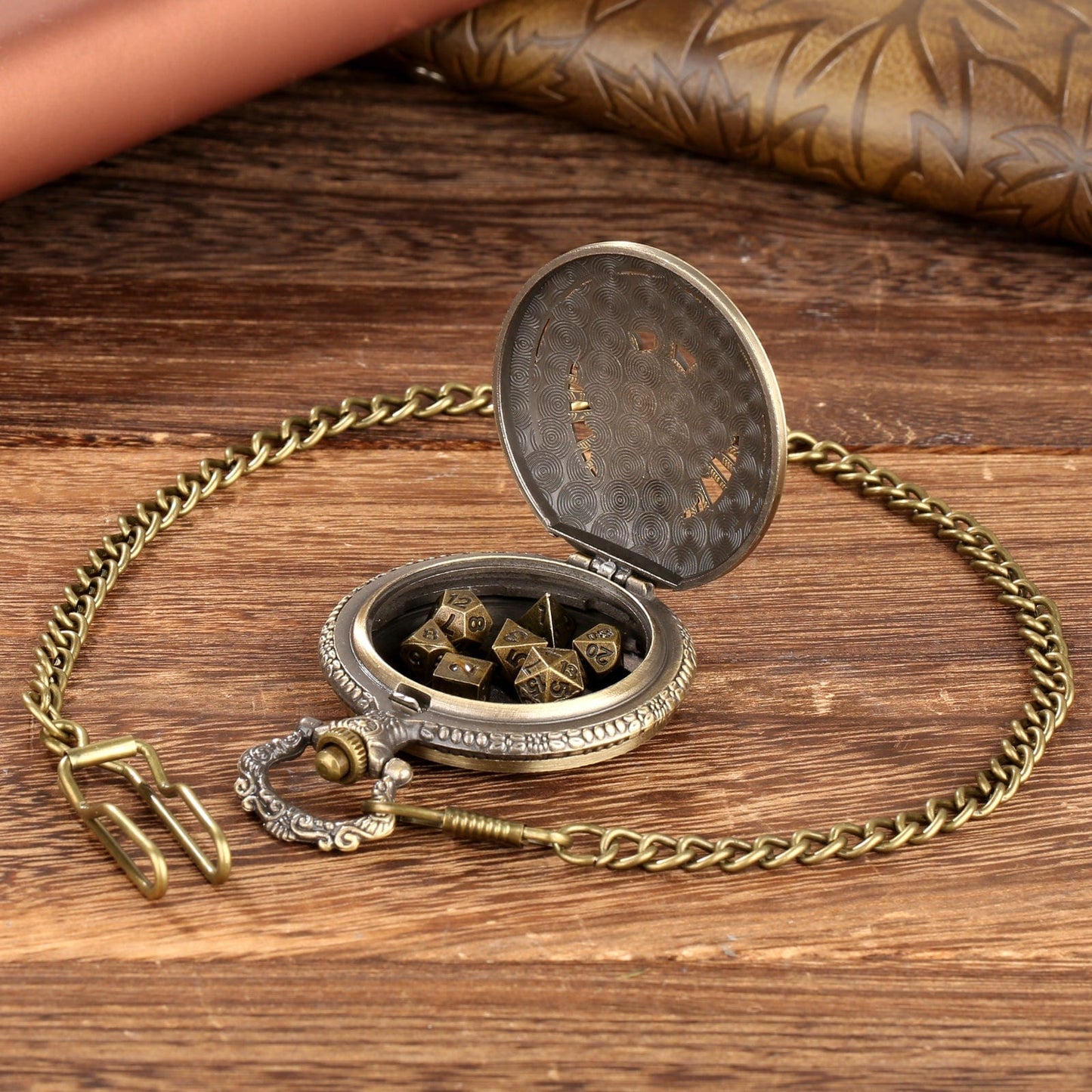 Geloho Paladin Pocket Watch Dice Set