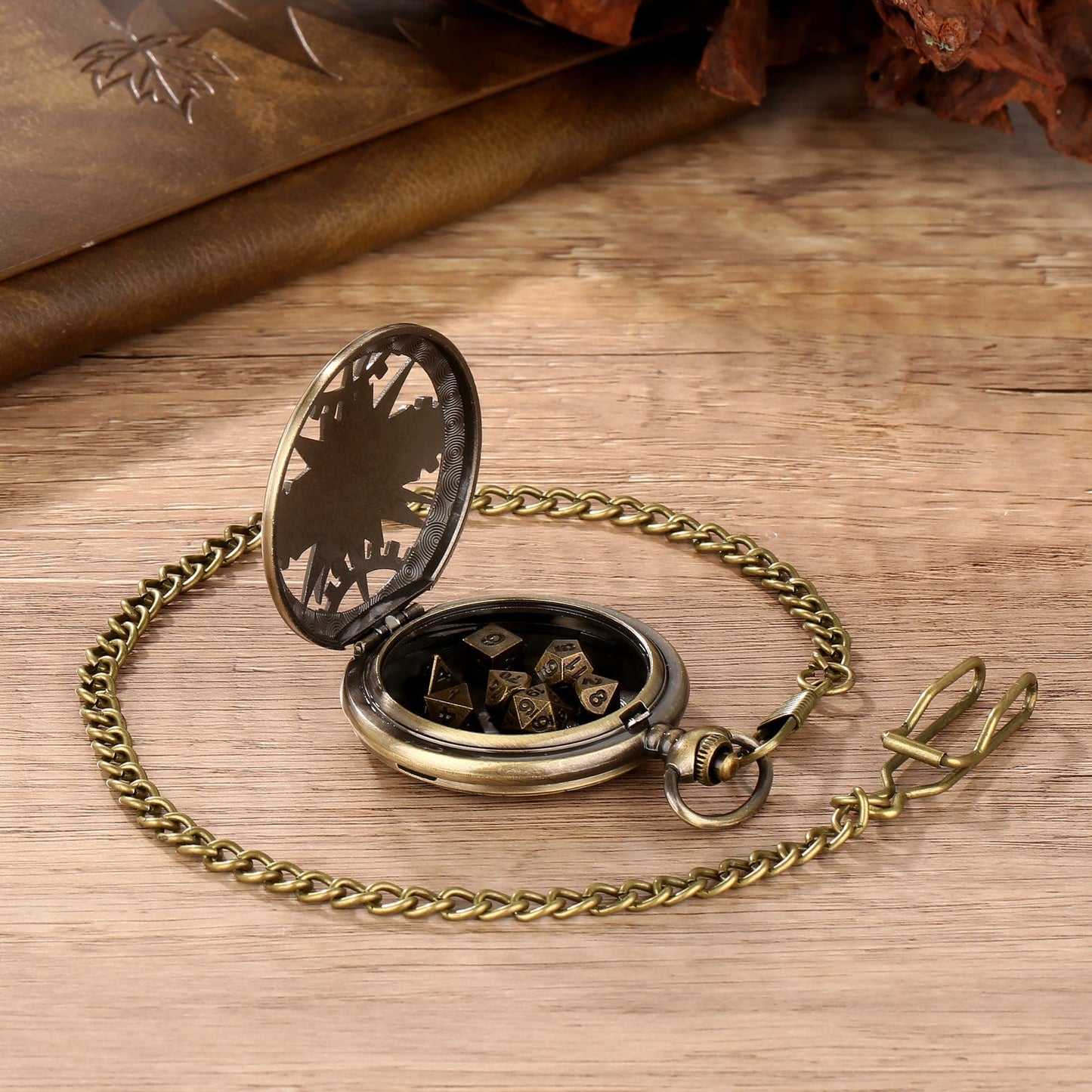 Geloho Steampunk Compass Gear Pocket Watch Dice Set