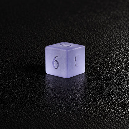 Violet Dream Veil-Gemstone Dice Set – D6 close-up