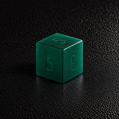 Evergreen Rune Grove-Gemstone Dice Set – D6 close-up