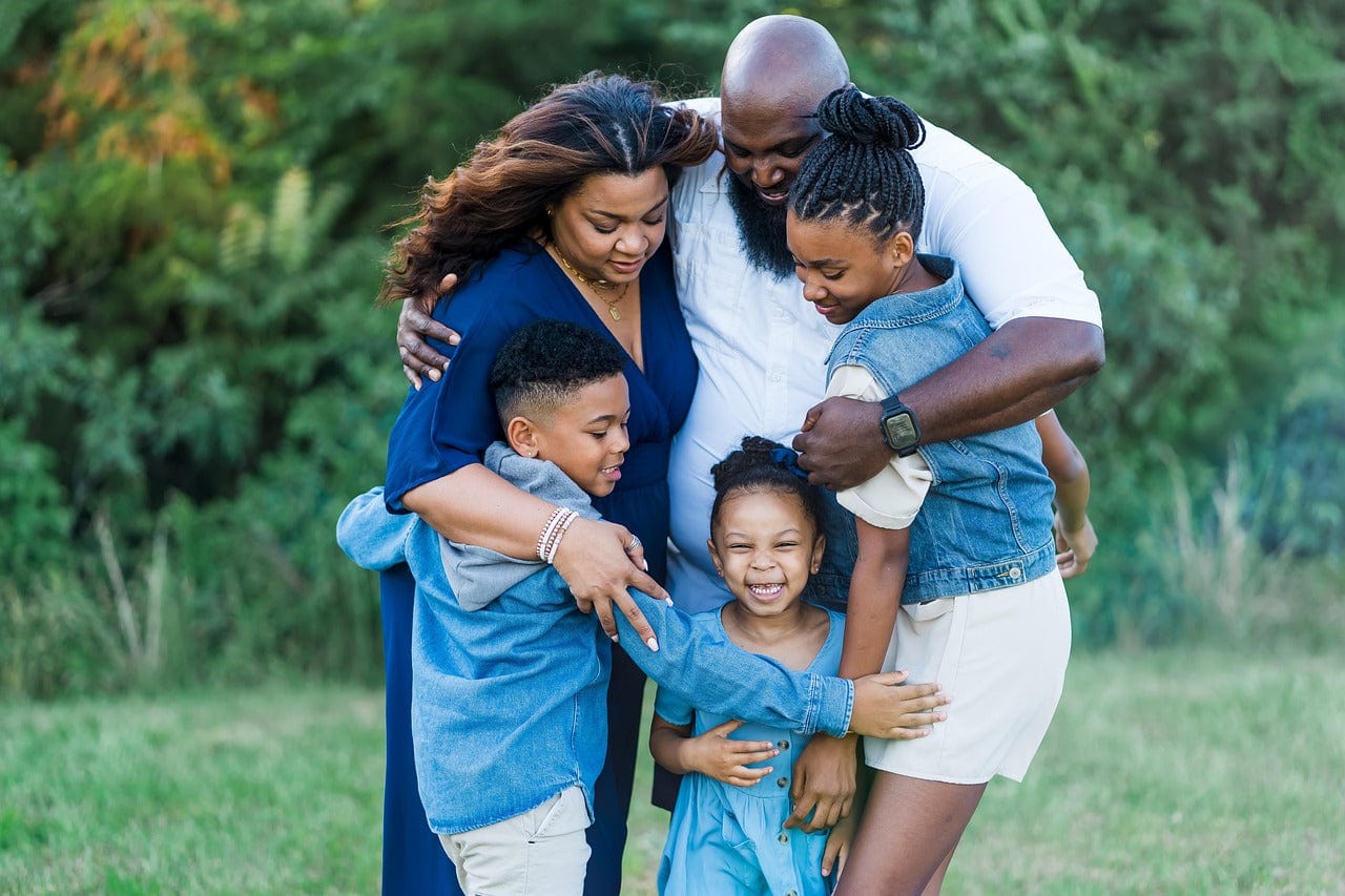 files/family-7257182_1280.jpg