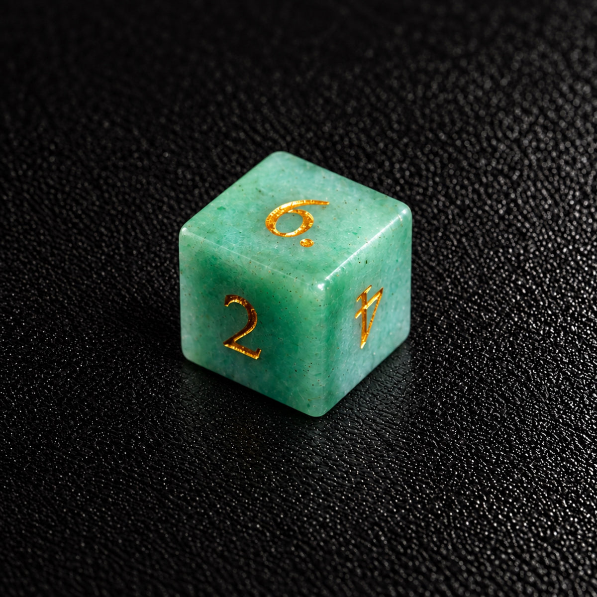 Verdant Grove Oath-Gemstone Dice Set – D6 close-up