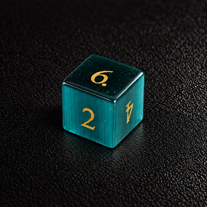 Deepwood Mystic Eye-Gemstone Dice Set – D6 close-up