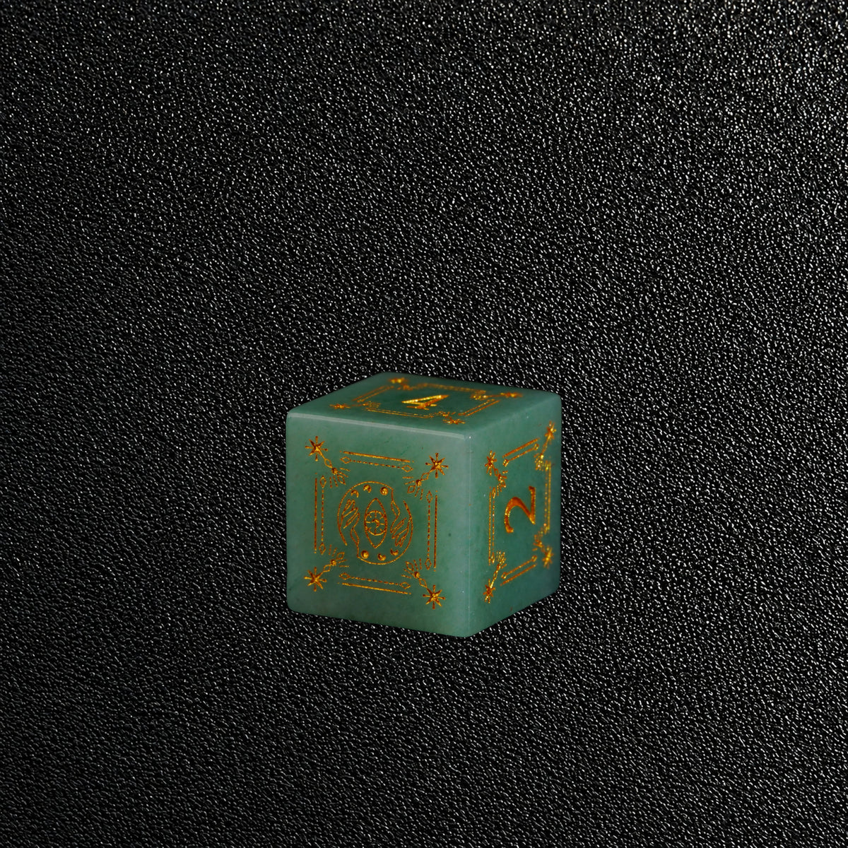 Forest Glyph Relic-Gemstone Dice Set – D6 close-up