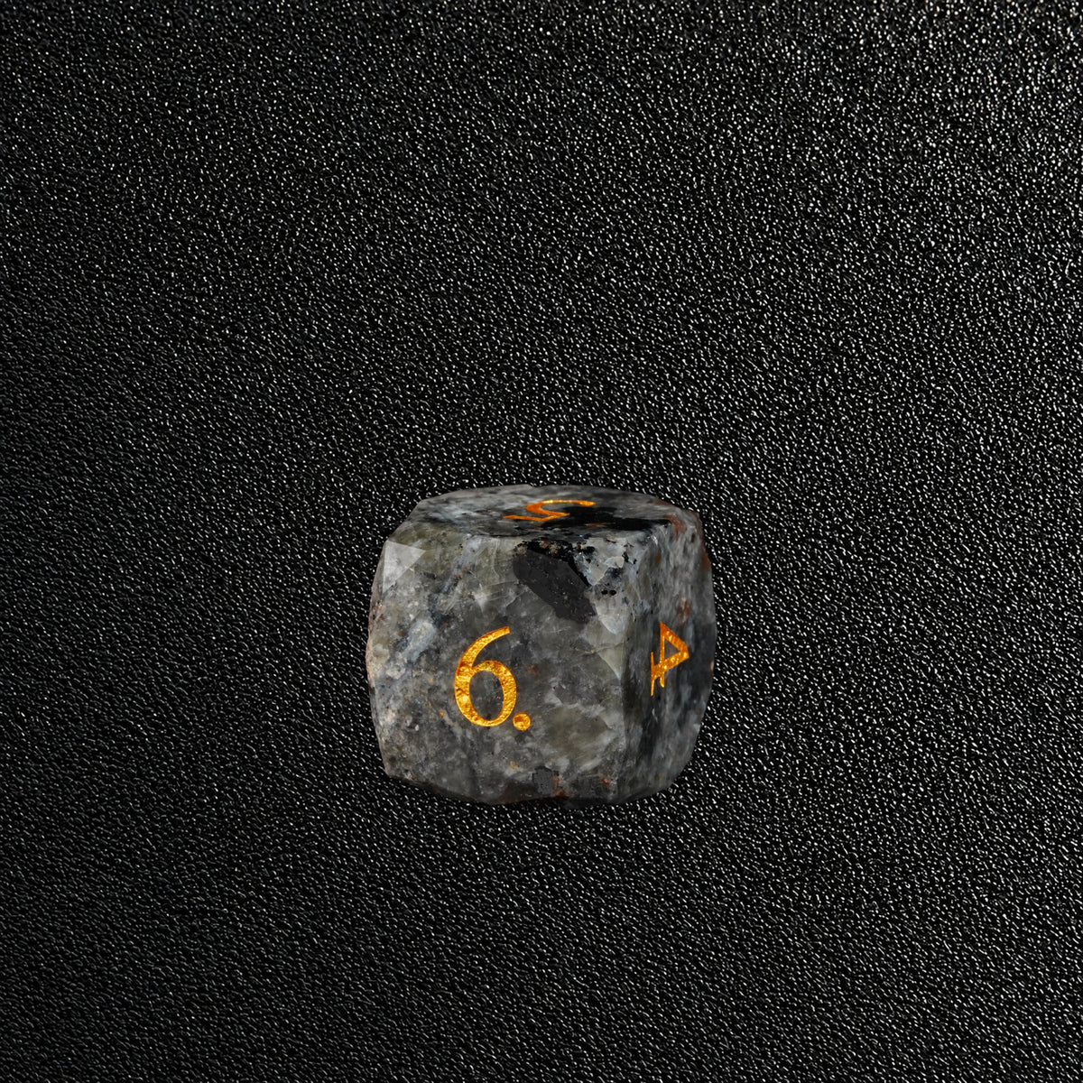 Flamebound Oath Relic-Gemstone Dice Set – D6 close-up