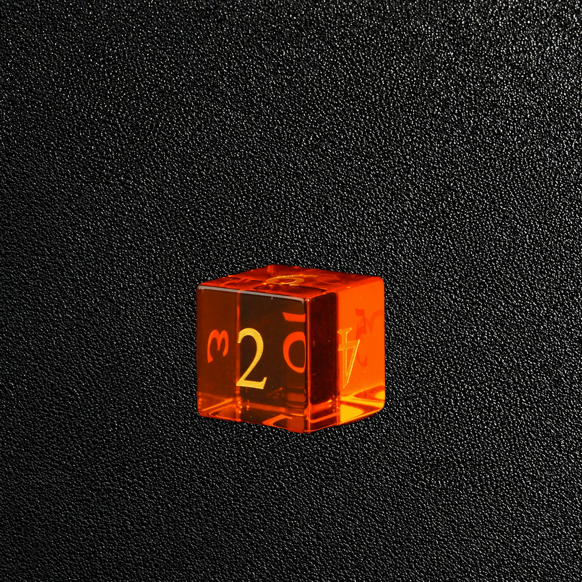 Amber Quest Relic-Gemstone Dice Set – D6 close-up