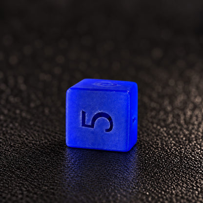 Abyssal Tide-Gemstone Dice Set - D6 detail
