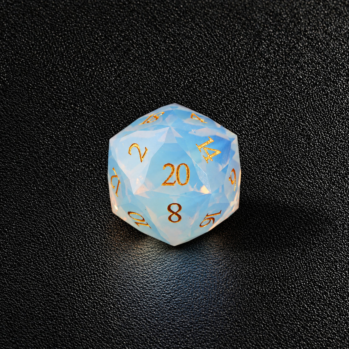 Fey Familiar Gaze-Gemstone Dice Set – D20 close-up