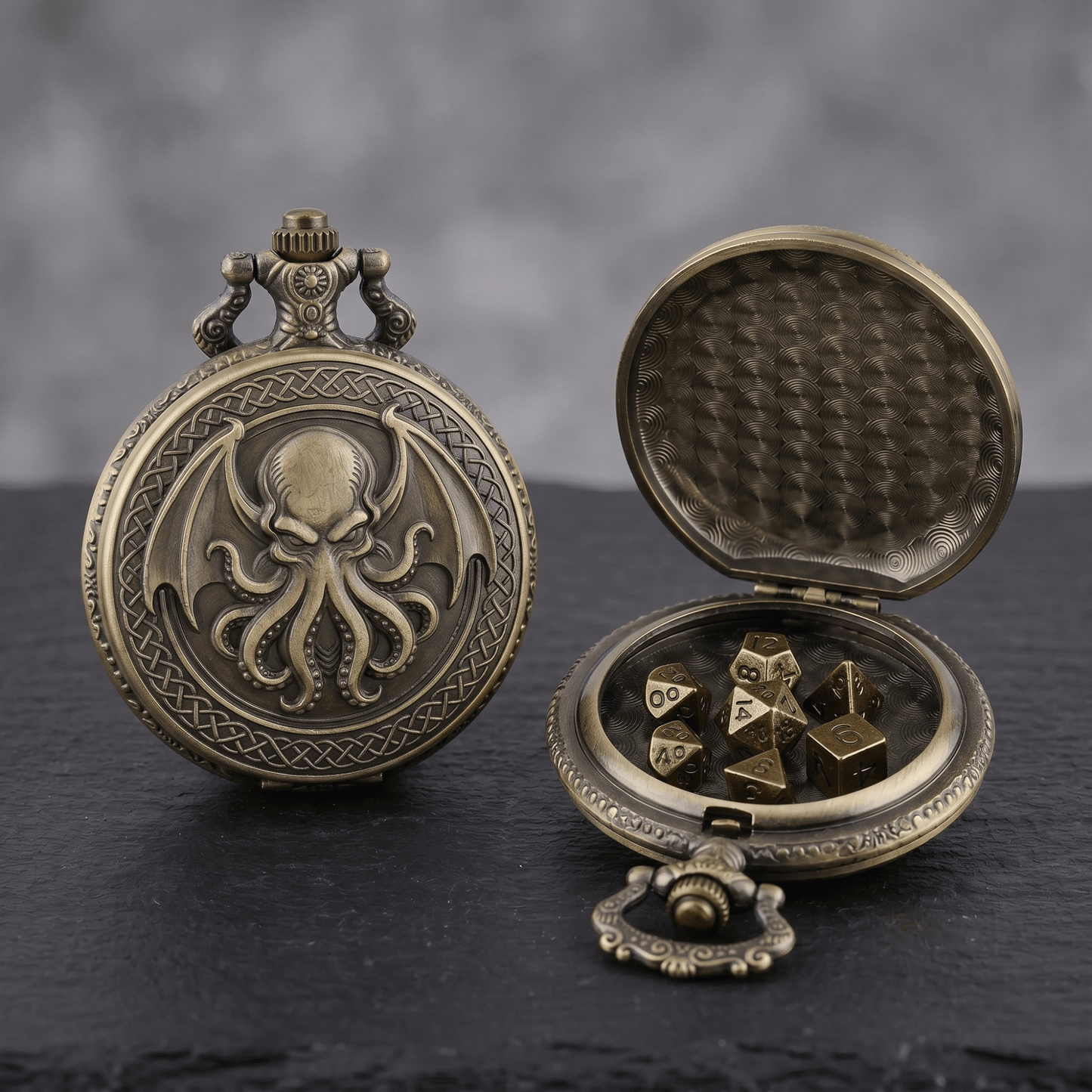 Geloho Bronze Cthulhu Pocket Watch Dice Set