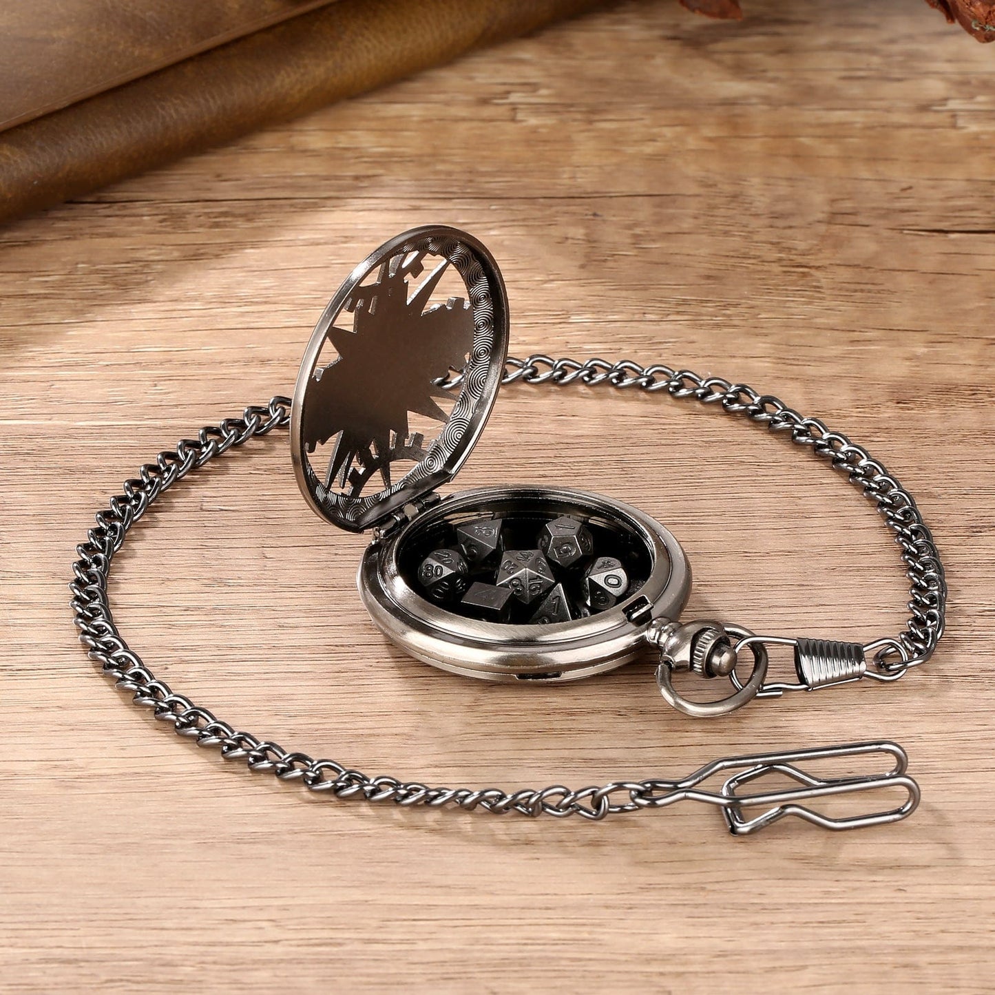 Geloho Steampunk Compass Gear Pocket Watch Dice Set
