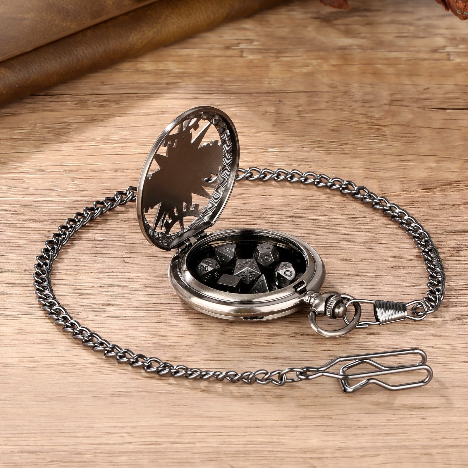 Geloho Steampunk Compass Gear Pocket Watch Dice Set