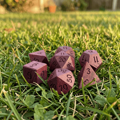 Geloho Dice Violet - Wood Dice Set